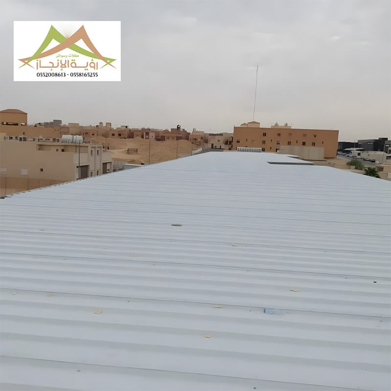 تركيب ساندوتش بانل مظلات وسواتر روية الانجاز