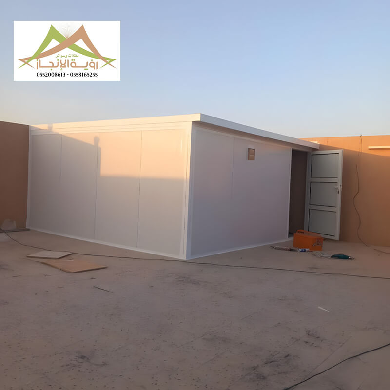 ملاحق ساندوتش بانل الرياض